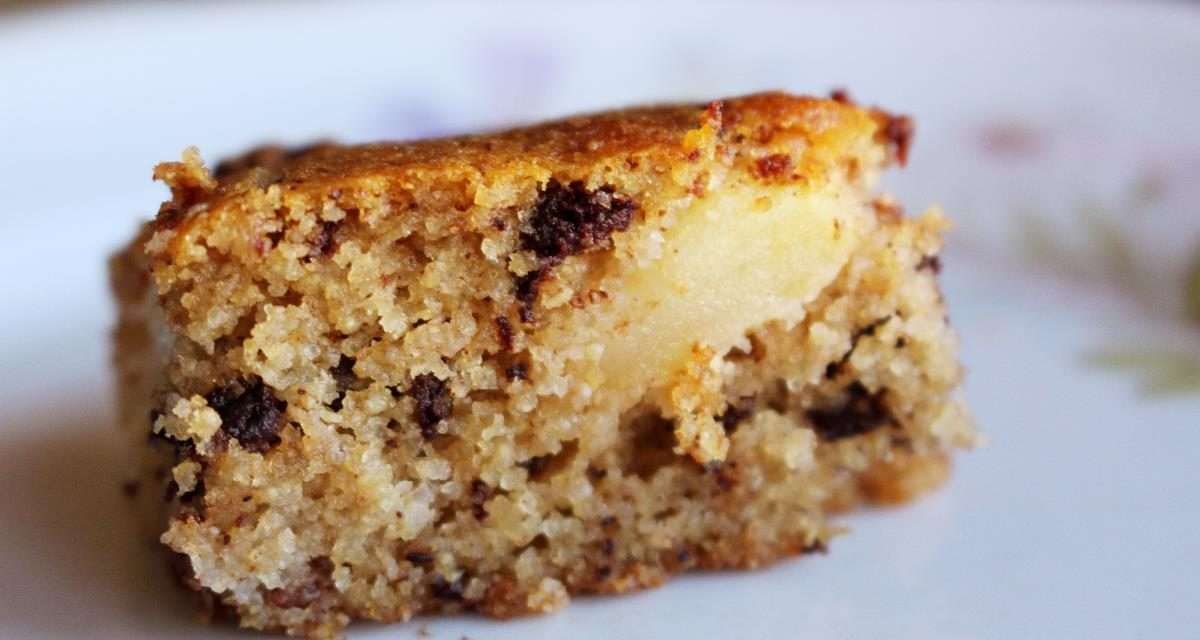 Torta con farina di quinoa cioccolato e mele