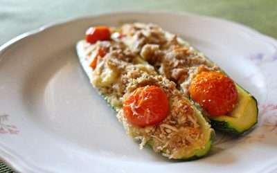 Zucchine ripiene con farina di orzo integrale e salmone