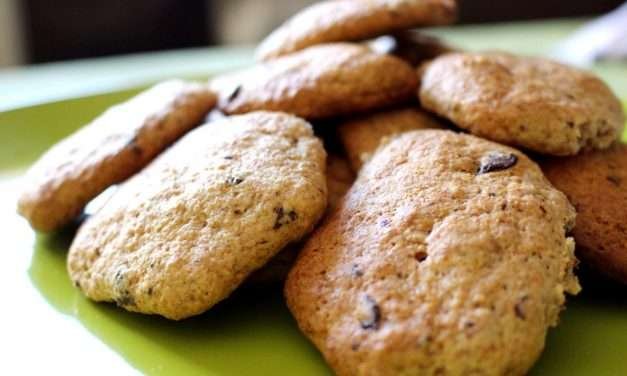 Biscotti con farina di farro e ricotta