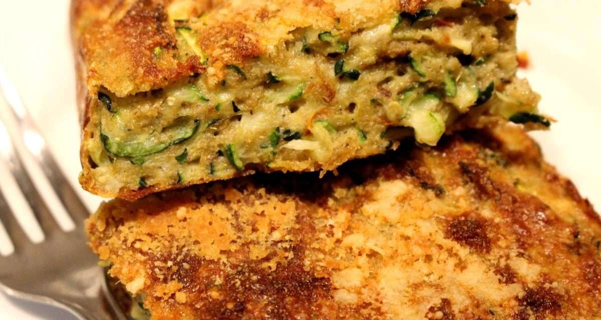 Torta salata di zucchine e orzo con pomodori secchi