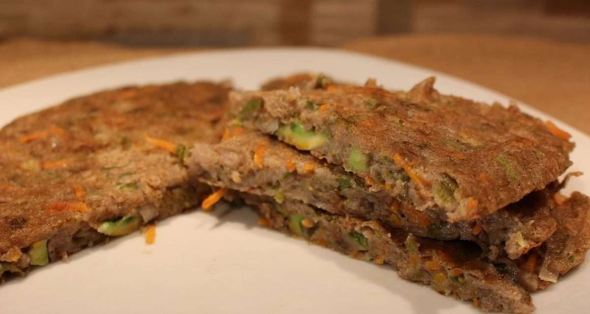 Frittata senza uova con grano saraceno e fiori di zucchina