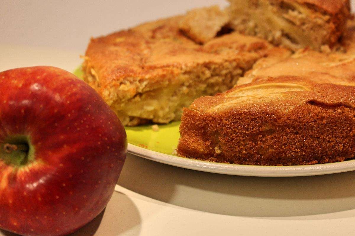 Torta di mele con farina di farro