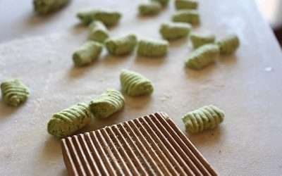 Gnocchi di rucola e ricotta con farina di riso e senza patate