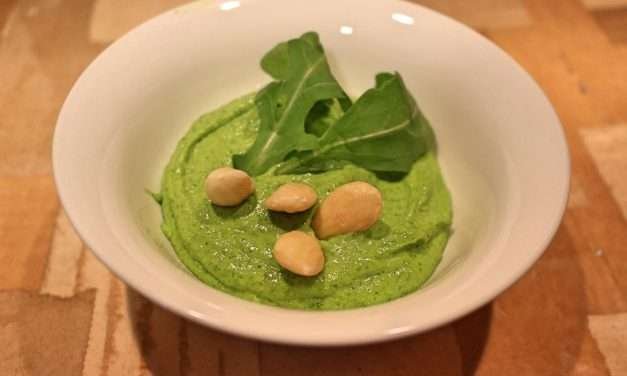 Pesto di rucola e mandorle subito pronto