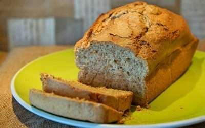 Torta con farina integrale mandorle e zenzero