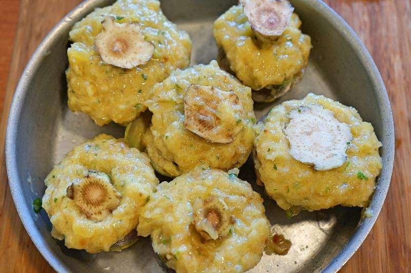 Carciofi ripieni con patate in padella