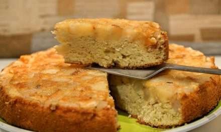 Torta di pere rovesciata, dolce delicato e soffice