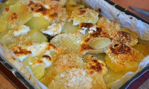 Patate con asparagi e stracchino al forno