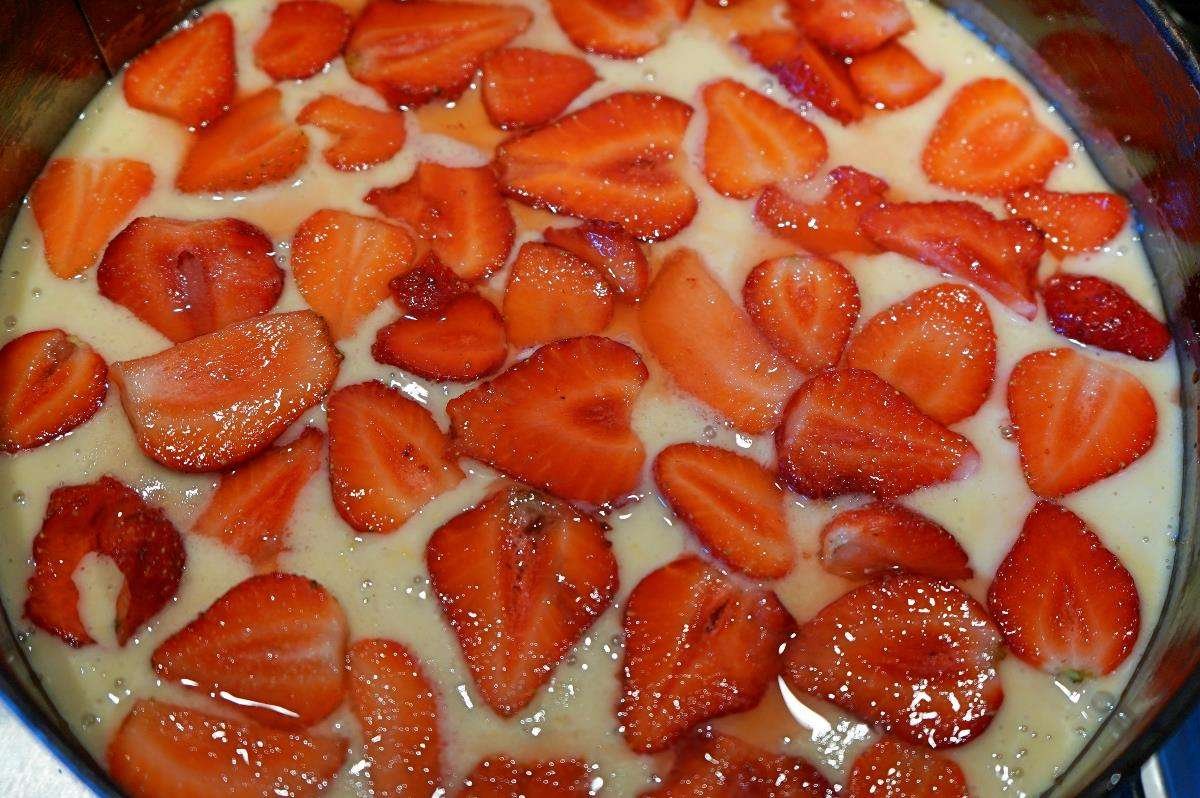 Torta con fragole e yogurt 