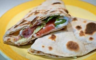 Piadina allo yogurt ricetta facile e deliziosa