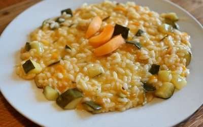 Risotto albicocche e rosmarino una ricetta estiva facilissima