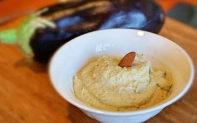 Pesto di melanzane ricetta cremosa per mille condimenti