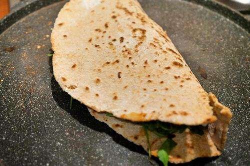 Piadina con farina integrale rucola e squacquerone