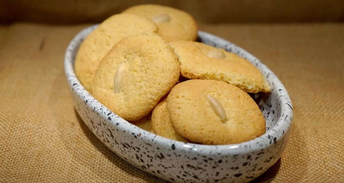 Biscotti con farina di mais e farina di mandorle