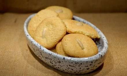 Biscotti con farina di mais e farina di mandorle