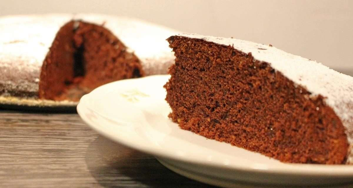 Torta con nocciole e cacao una merenda perfetta