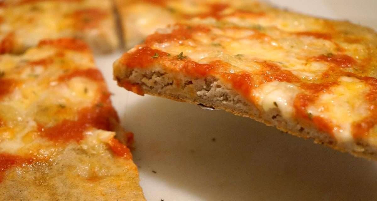 Pizza senza glutine con farina di riso e grano saraceno