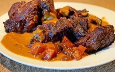 Stracotto di manzo al vino rosso – tenero come burro