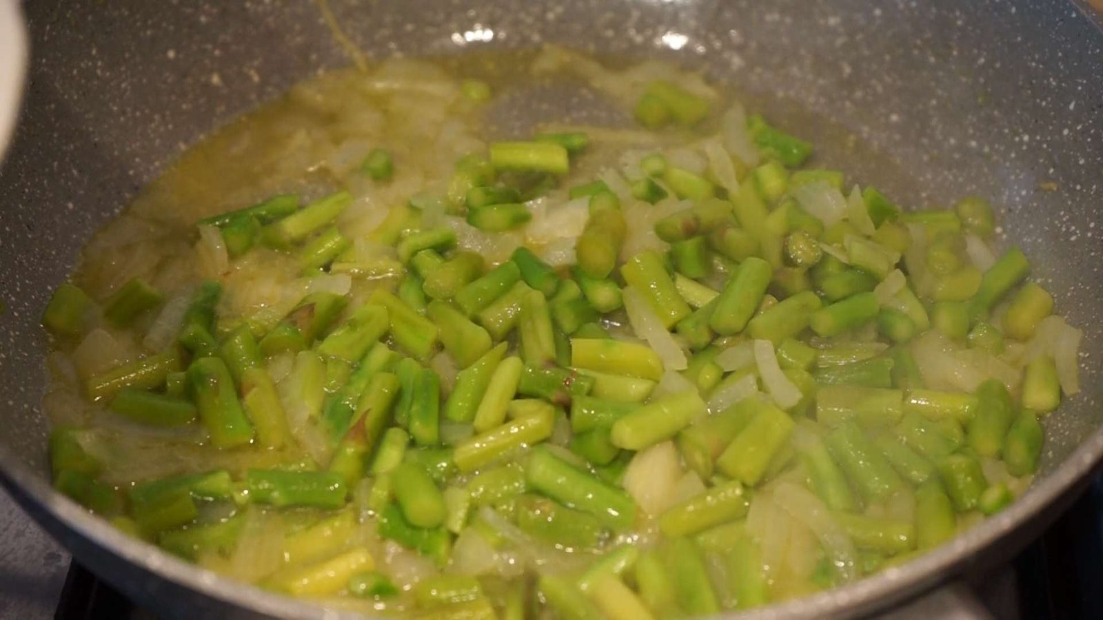 Focaccia con asparagi