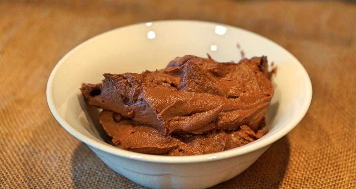 Crema mascarpone e cioccolato fondente senza uova