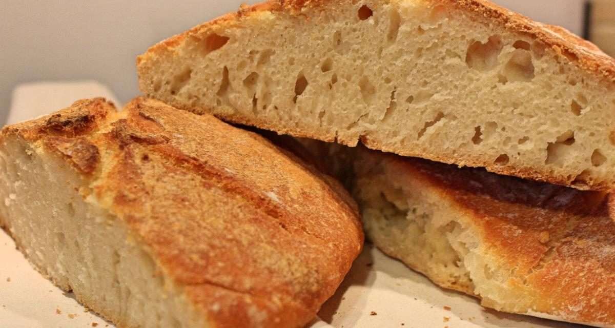 Pane con semola e farina di riso super croccante