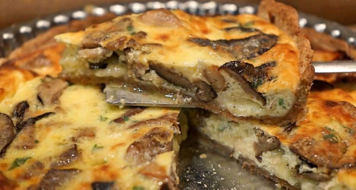 Torta salata con funghi cardoncelli quiche delicata e stuzzicante