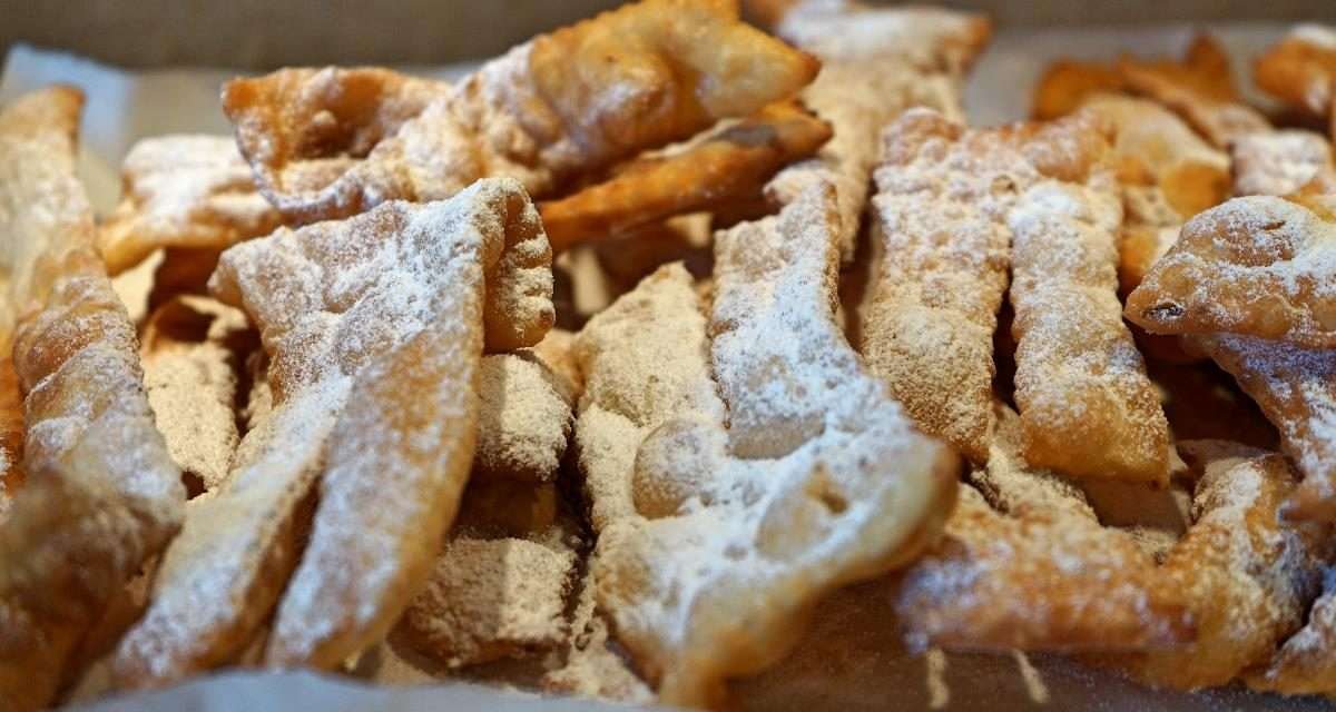 Chiacchiere con strutto ancora più friabili e croccanti