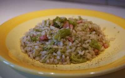 Risotto broccoli e pancetta primo piatto deciso e saporito