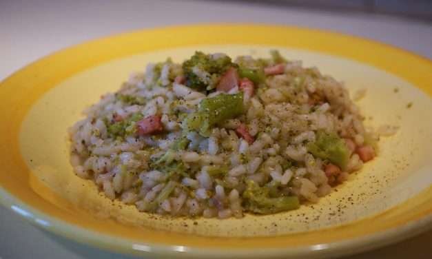 Risotto broccoli e pancetta primo piatto deciso e saporito