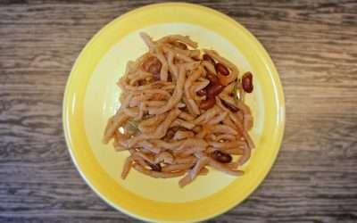 Strozzapreti con farina di castagne la pasta fresca con fagioli e salsiccia che non ti aspetti