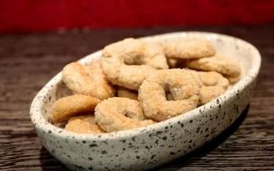 Taralli dolci al vino ciambelline una tira l’altra