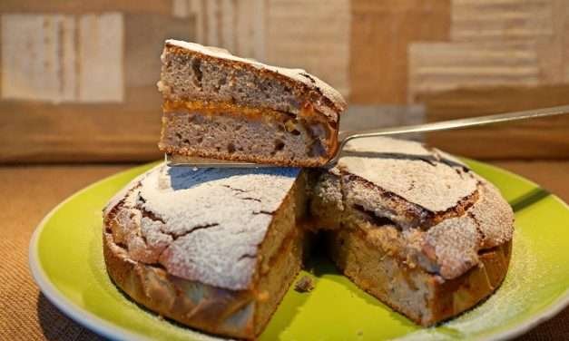 Torta con farina di castagne e ricotta