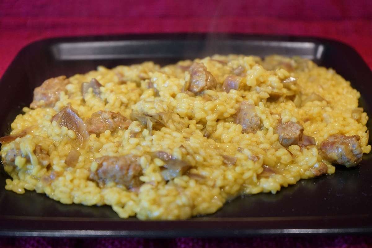 risotto salsiccia e carciofi allo zafferano