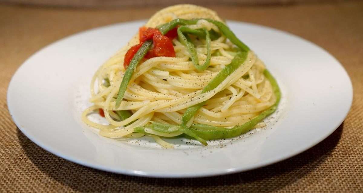 Pasta con le taccole un piatto leggero e gustoso