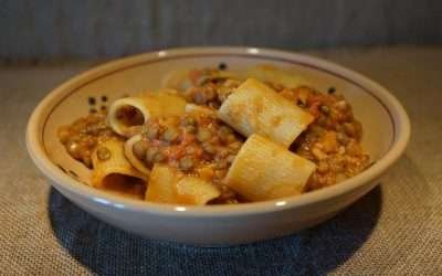 Pasta lenticchie e tonno un piatto ricco e gustoso
