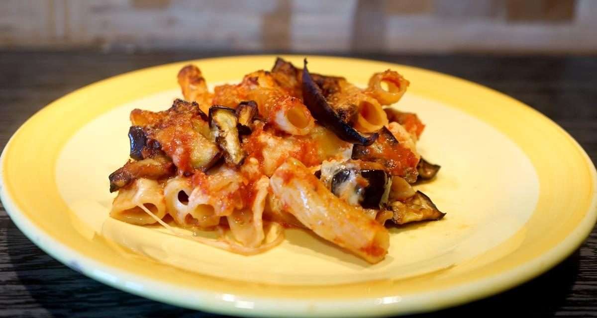 Pasta con melanzane alla siciliana