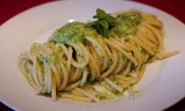 Pasta con crema di zucchine: primo cremoso e delicato