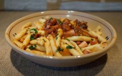 Pasta con polpo al sugo