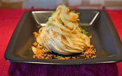 Pasta con finocchi e pane fritto, idea semplice e cremosa