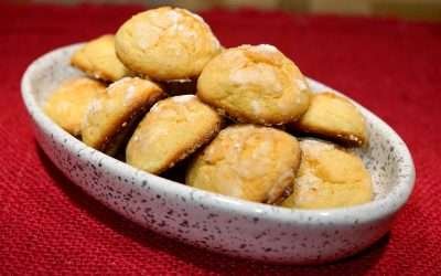 Biscotti arabi con semola e marmellata