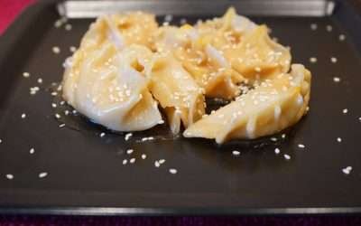 Ravioli cinesi alla zucca cotti in padella