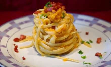 Finta carbonara senza uova con zucca e pancetta