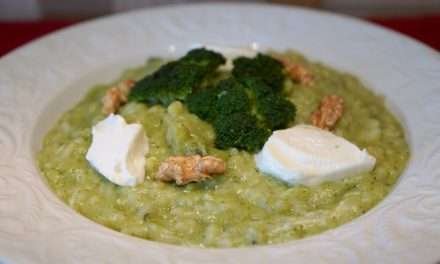 Risotto broccoli e stracchino: sorprendi i tuoi ospiti con questo primo piatto perfetto