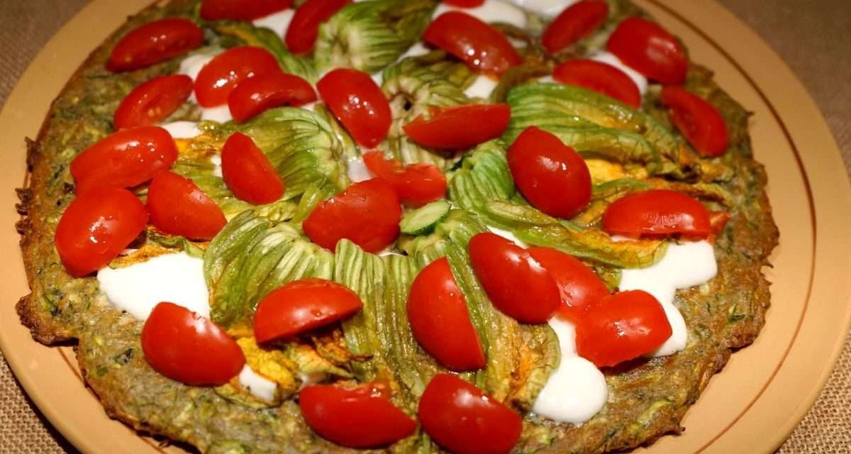 Pizza di zucchine al grano saraceno, gustosa alternativa leggera e salutare