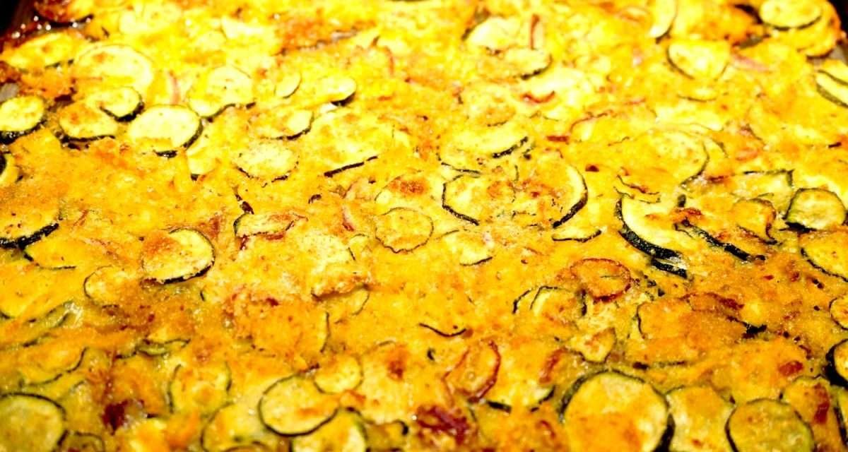 Schiacciata zucchine e carote: la croccantella veloce e gustosissima