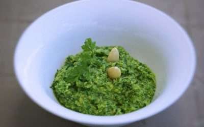 Pesto al prezzemolo: condimento aromatico e unico che sorprende