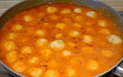 Polpette di patate al sugo: cocule salentine deliziose e facilissime