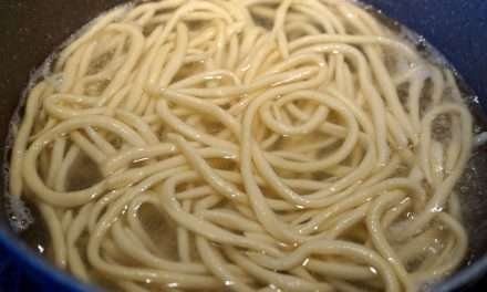 Pici ciriole lombrichelli stringozzi: tanti nomi per la pasta fresca