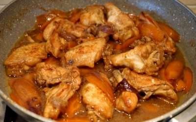 Pollo miele e soia con zenzero e aglio: marinatura asiatica