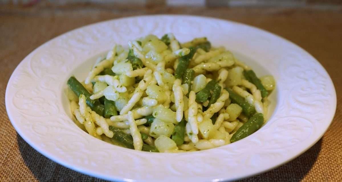 Trofie alla ligure con pesto, fagiolini e patate